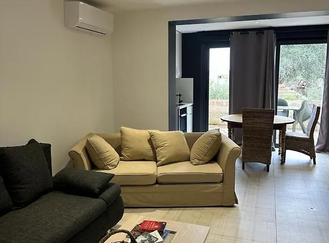 Charmante Propriete Arboree Apartment